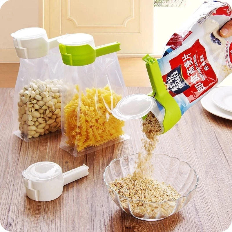 Food Storage Clip with Pour Spout